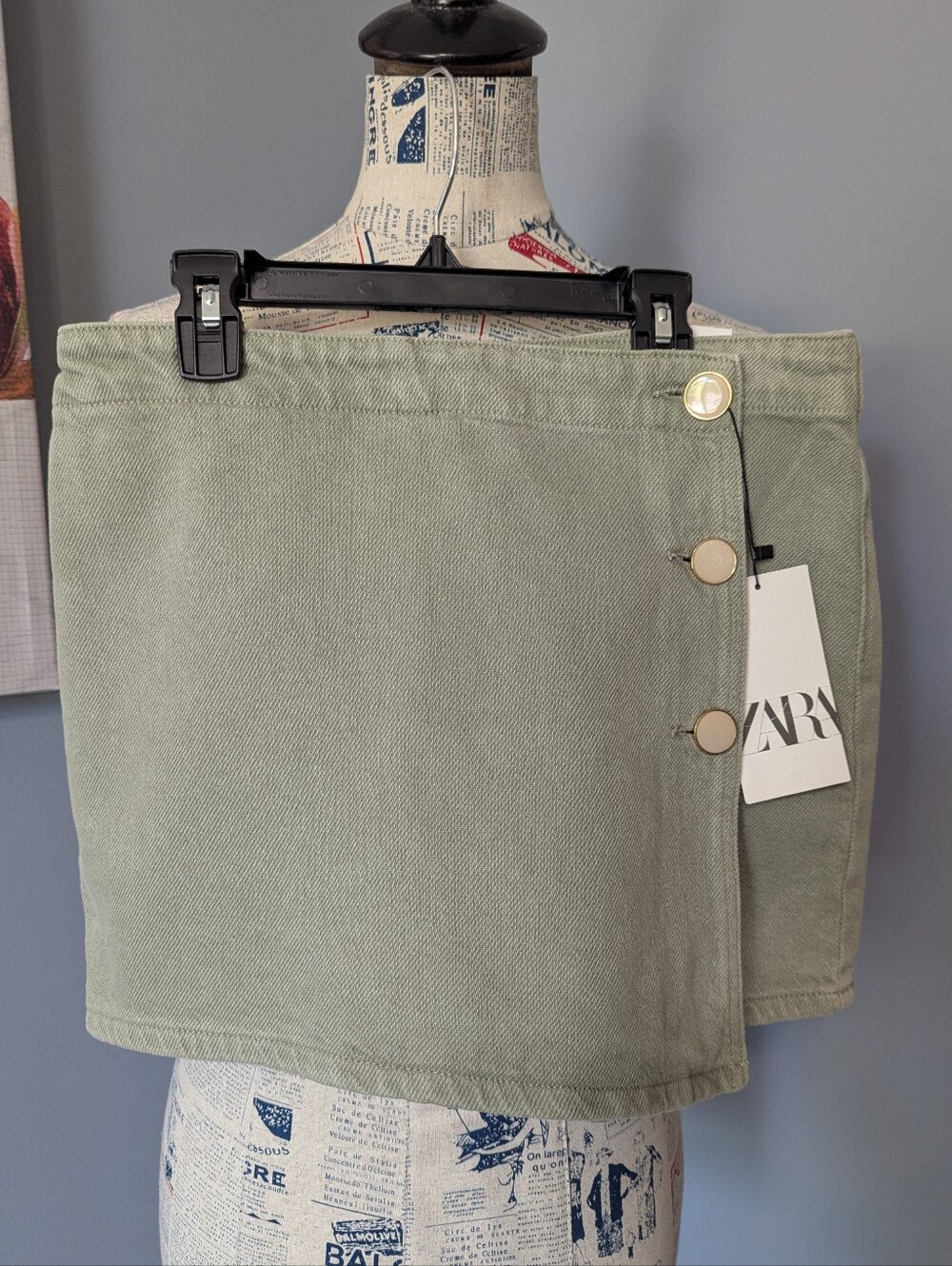 Zara Button-Front Mini Skort